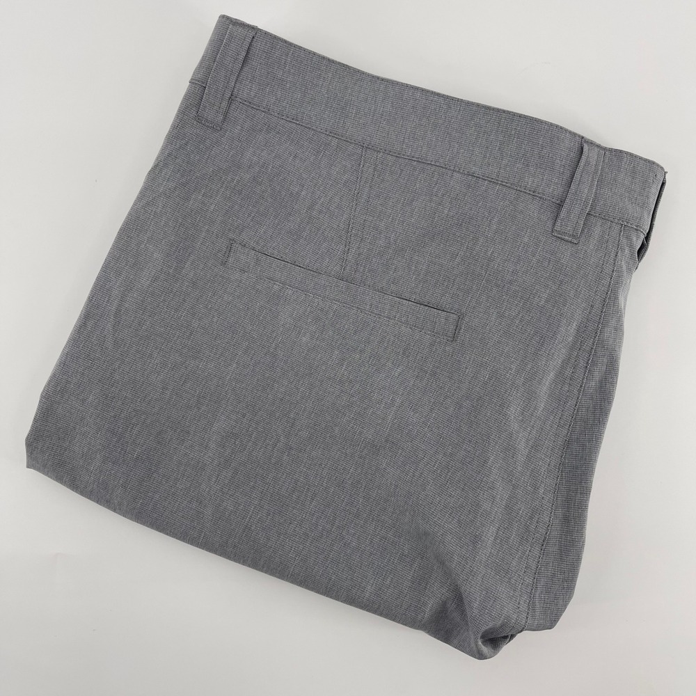 Travis Mathew Golf Shorts Heather Gray Lightweight Size 40